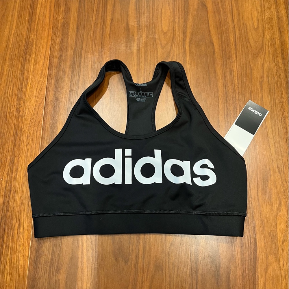 ✨NWT✨ Adidas sports bra